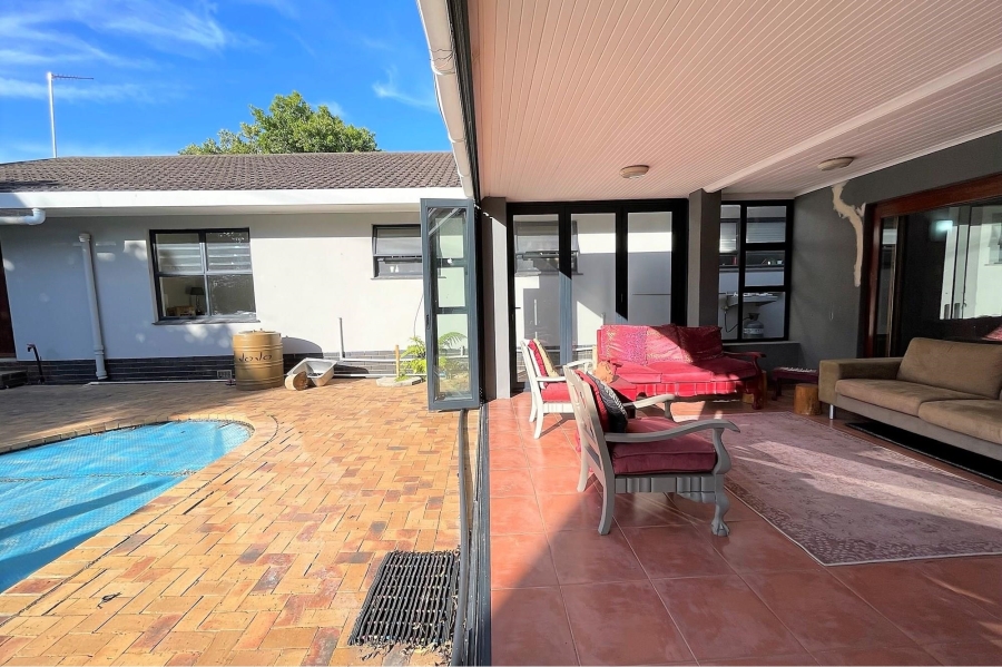 To Let 3 Bedroom Property for Rent in Durbell Western Cape